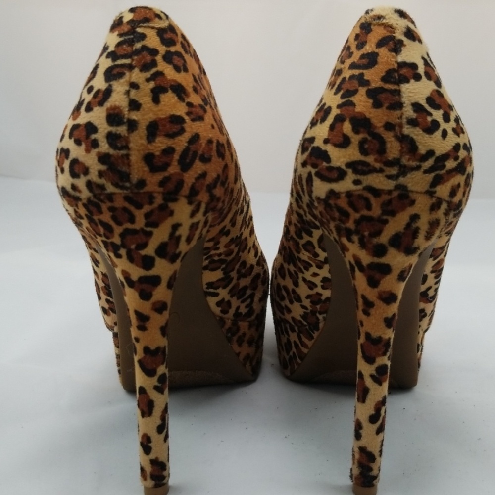 Jessica Simpson Suede Platforms - Picture 5 of 8